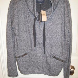 American Eagle Zippered Top